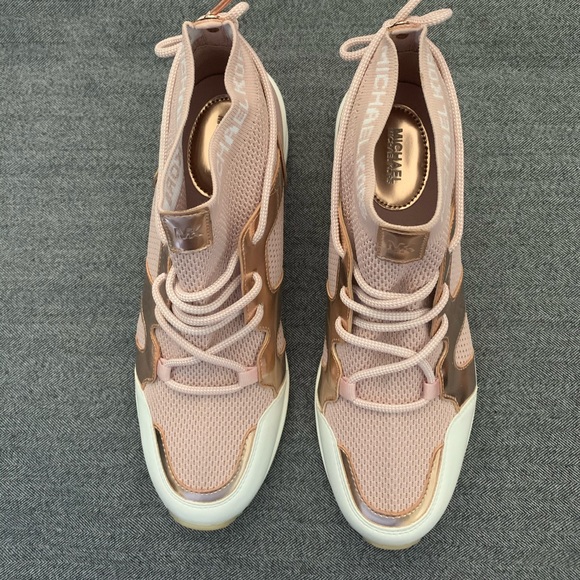 MADFIE SOFT STRETCH BOOTIES - Picture 2 of 5